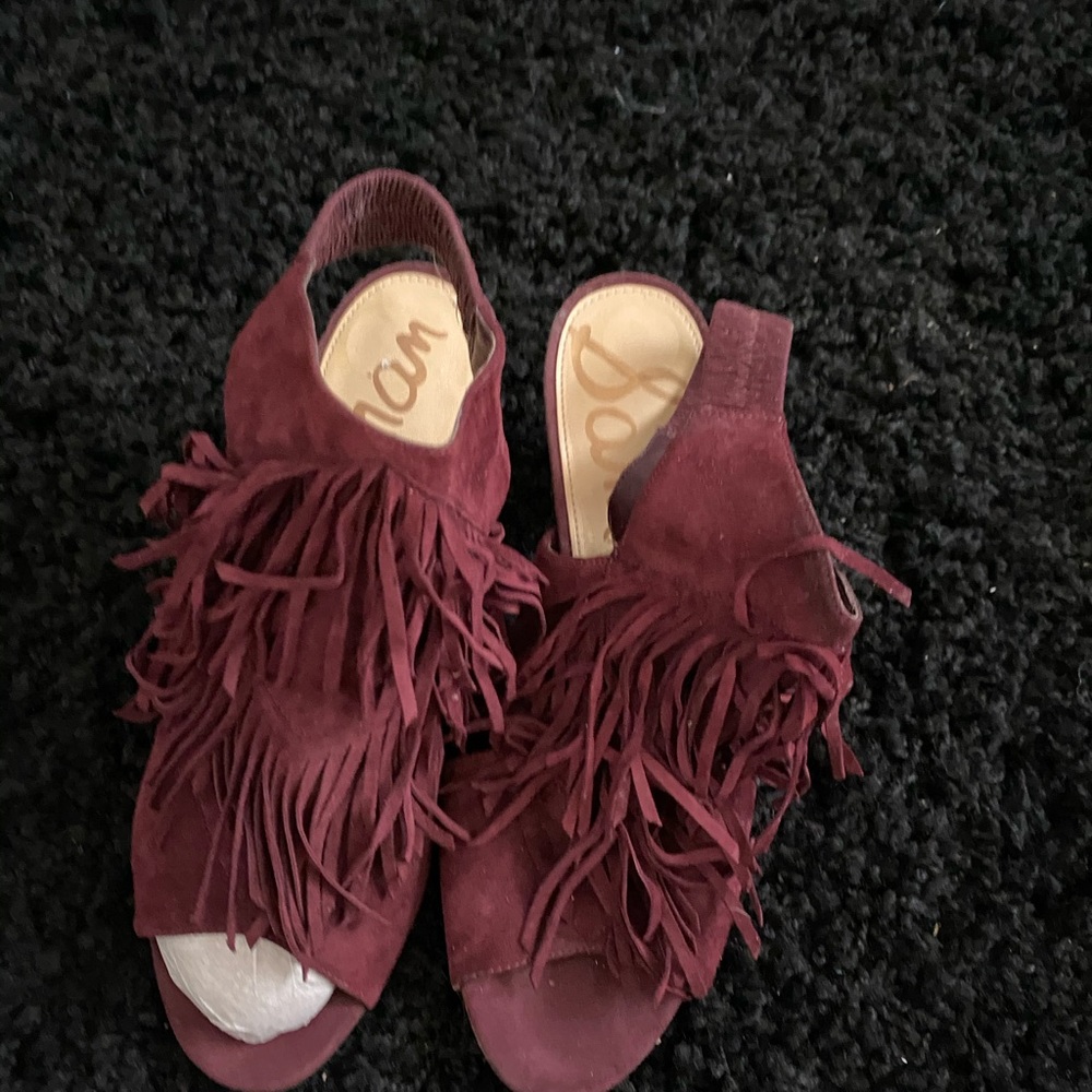 Shoes - Picture 4 of 6